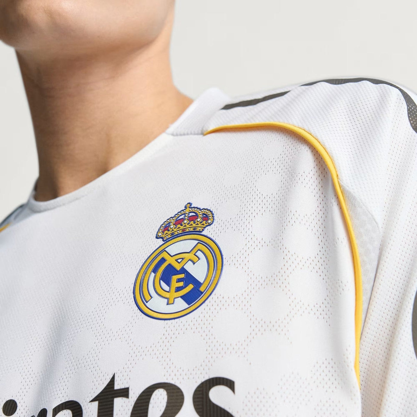 Real Madrid Titular Camiseta 2025/26 - Version Fan